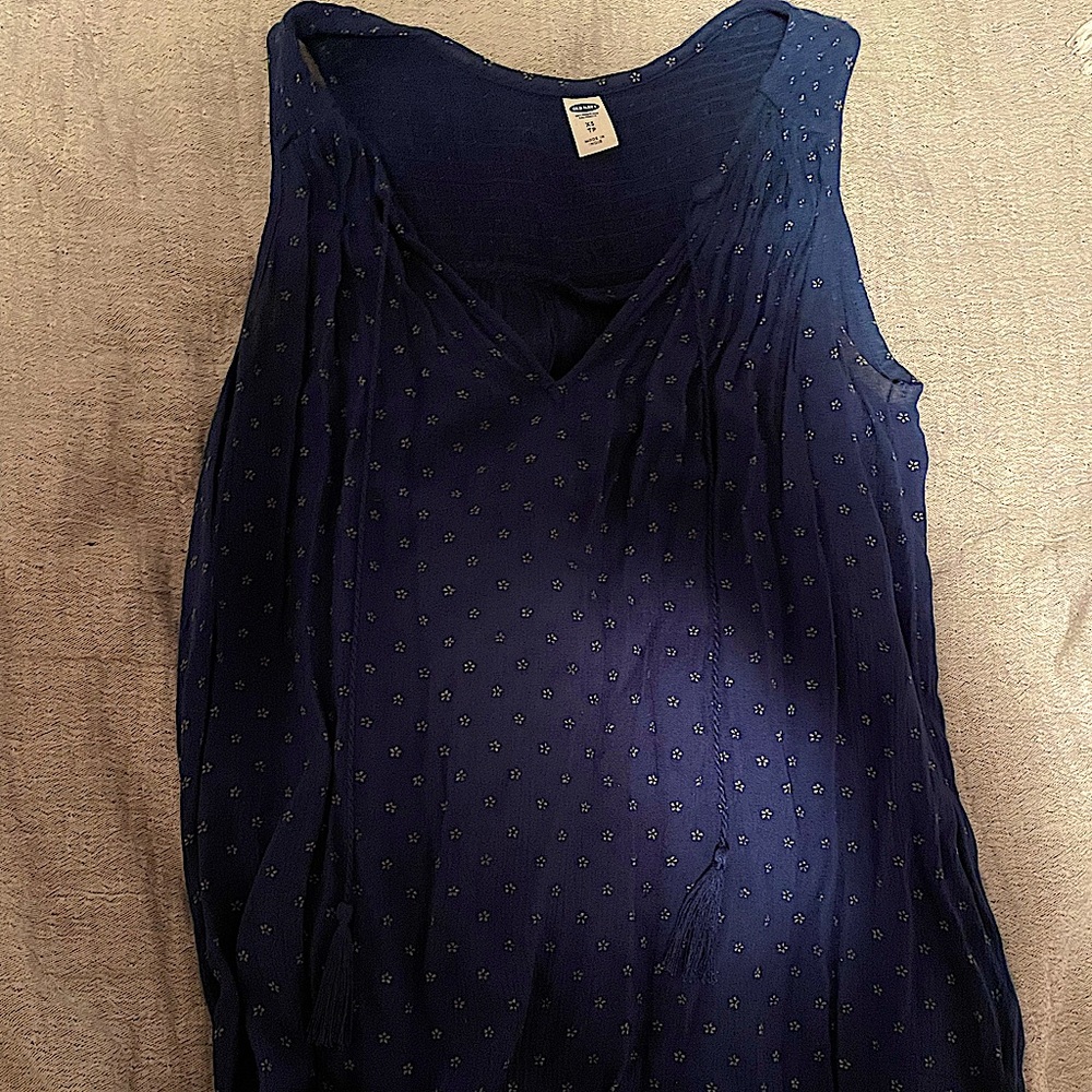 Blue and white tank